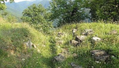 Ruinele Cetatii Dacice Capalna din Sasciori Alba