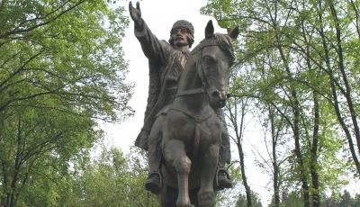 Statuia lui Avram Iancu din Campeni Alba