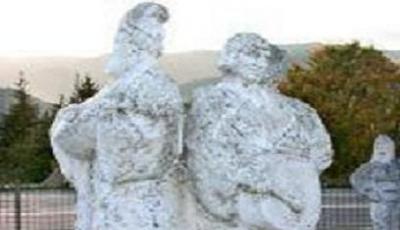 Rezervatia de grupuri statuare de pe Dealul Sasului Arges