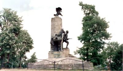 Monumentul Eroilor Cavaleristi din Primul Razboi Mondial de la Oituz Bacau