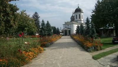 Biserica Cuvioasa Paraschieva din Brasov Brasov