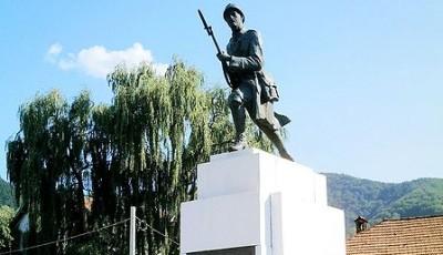 Statuia Eroului Necunoscut din Brasov Brasov