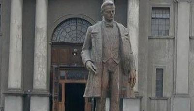 Statuia lui Emil Dandea Mures