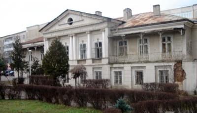 Casa vornicului Done (Casa Celibidache) din Roman Neamt