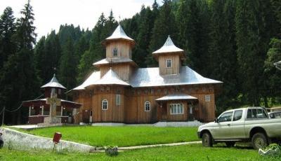 Manastirea Rarau din Chiril Suceava