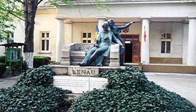 Statuia lui Nikolaus Lenau din Lenauheim Timis