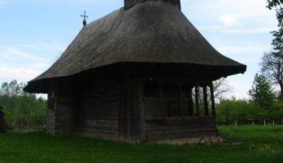 Biserica de lemn Adormirea Maicii Domnului din Manastioara Vrancea