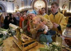 Moastele Sf. Ioan Botezatorul, aduse pentru prima oara in Romania, de pe Muntele Athos 