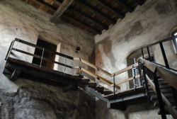 Fantoma, corbul si fantana: Castelul Corvinilor si legendele sale