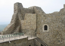 Cetatea Neamt – monumentul „tacut” care i-a tinut piept lui Sobieski