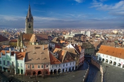 La pas prin inima Sibiului, cel mai mare ansamblu urban medieval din Romania