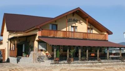 Restaurant Rustic Dumbrava Rosie