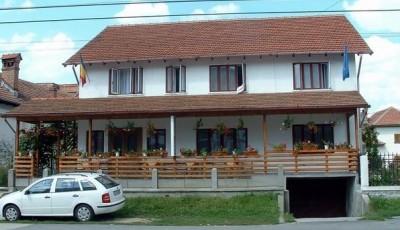 Pensiunea Ruxi Curtea de Arges
