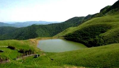 Lacul VulturilorLacul fara fund Buzau