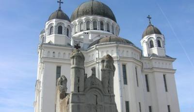 Biserica ortodoxa Ghelari Hunedoara