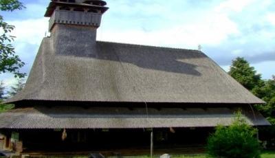 Biserica de lemn din Budesti-Josani Maramures
