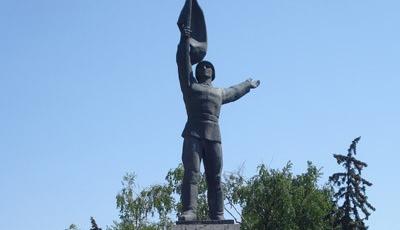 Monumentul Ostasului Roman Targu Mures Mures