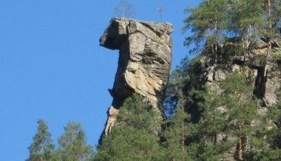 Masa Jidovului-La Grumazi-Pintenii din Coasta Jinei Sibiu