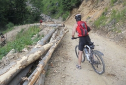 Promovare turistica pe doua roti: Maraton de mountainbike, la Ranca 