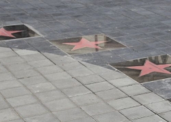 Inca un nume celebru pe Walk of Fame din Bucuresti