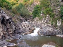 Cascada Ciucas, colt de rai