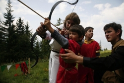 Calatorie in timp, intr-o vacanta inedita in Tara Barsei: Tabara Medievala pentru Copii